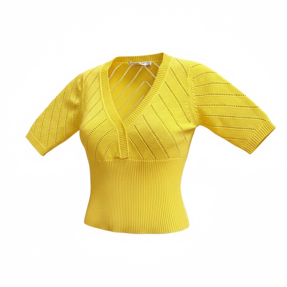 Vintage Tami Size 36 S Yellow V-Neck Half Arm Acrylic 70s Top Knit